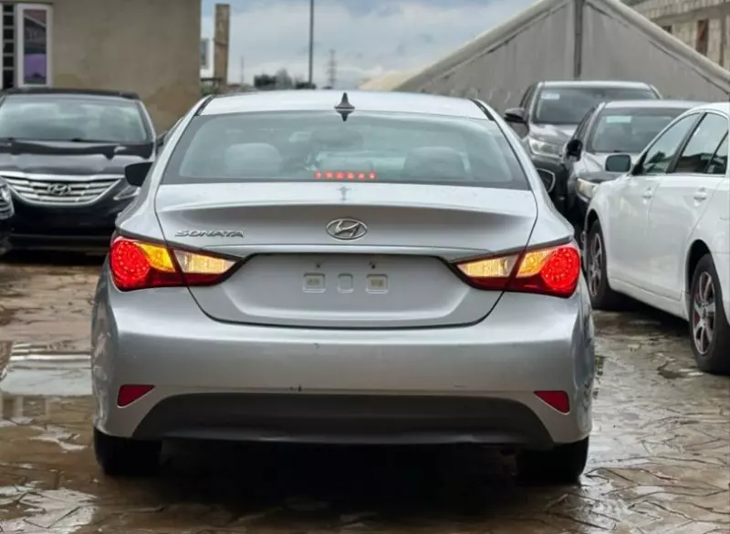 Hyundai Sonata - 2014
