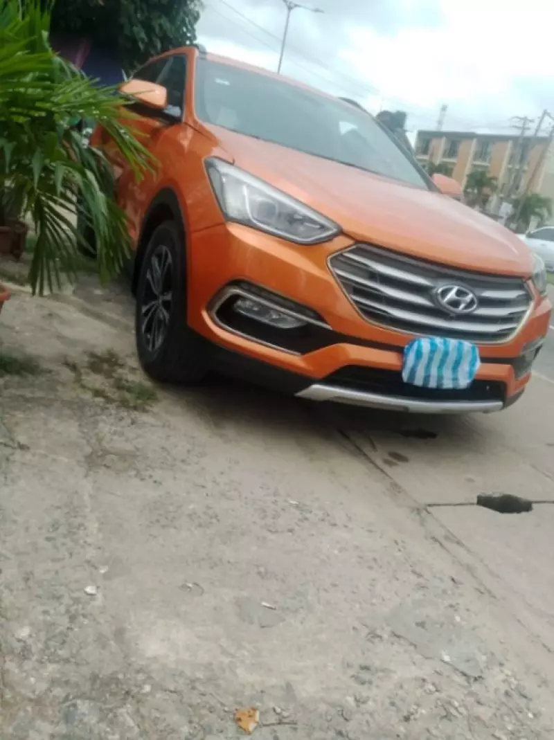 Hyundai Sonata   - 2016