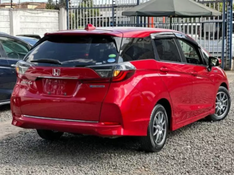 Honda Fit shuttle    - 2020