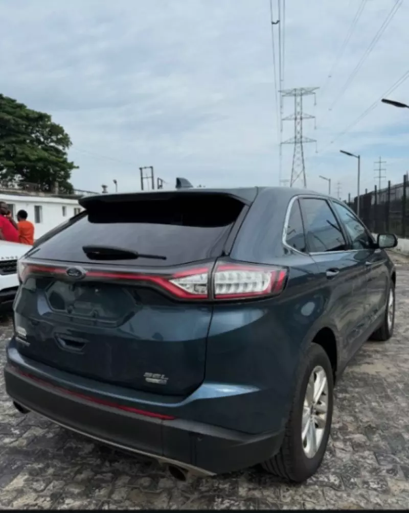 Ford Edge   - 2016