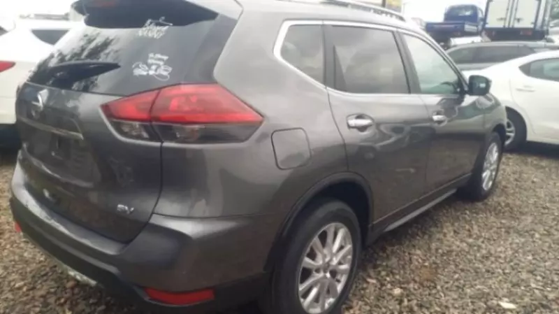 Nissan Rogue   - 2018