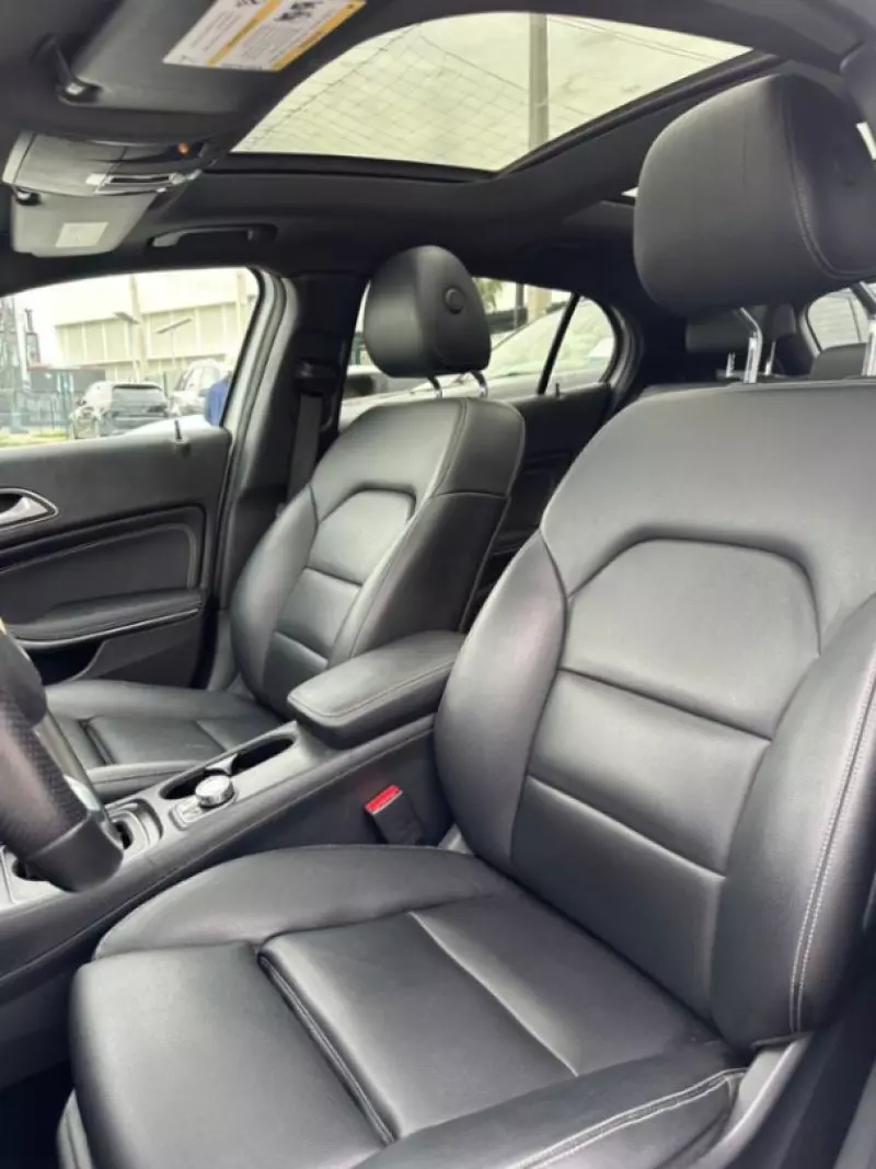 Mercedes-Benz GLA 250 - 2016