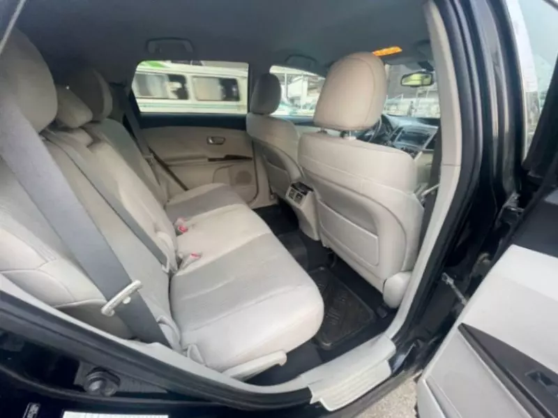 Toyota Venza   - 2012