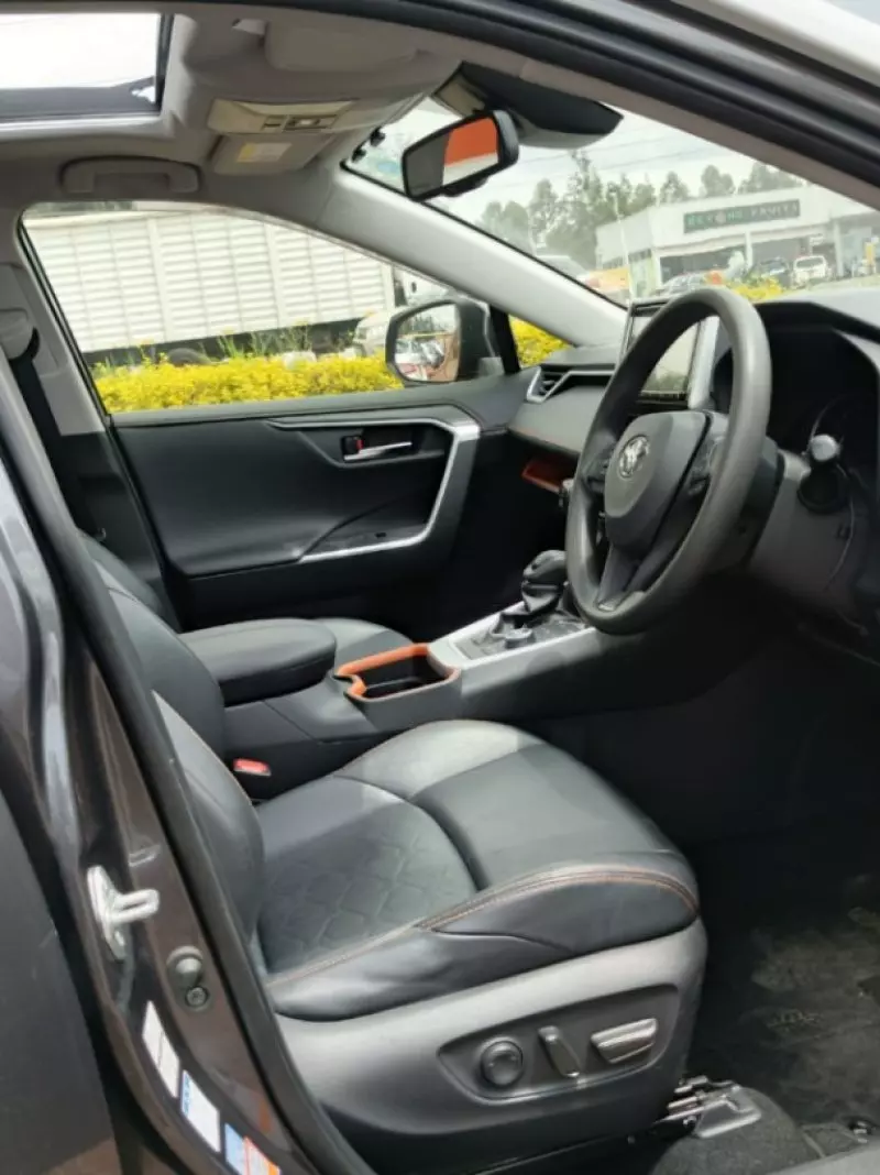 Toyota RAV4   - 2019