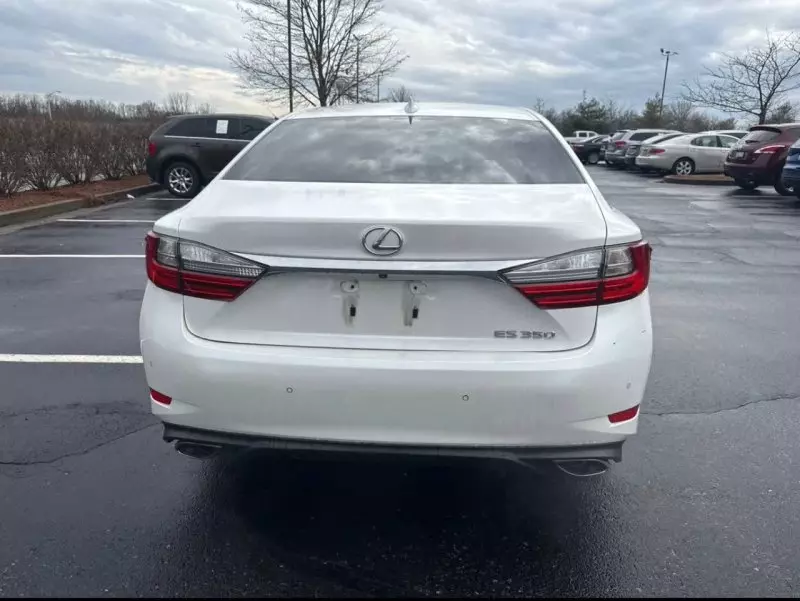 Lexus ES 350   - 2016