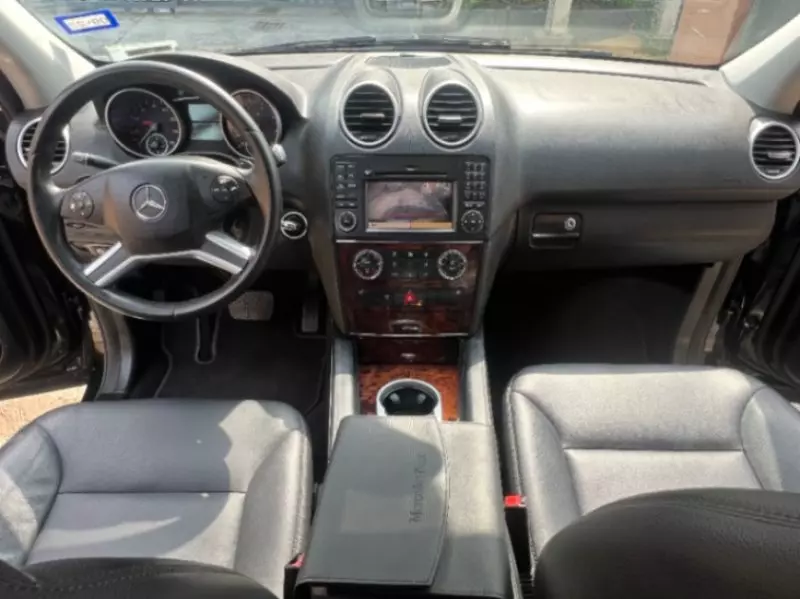 Mercedes-Benz M-Class   - 2011