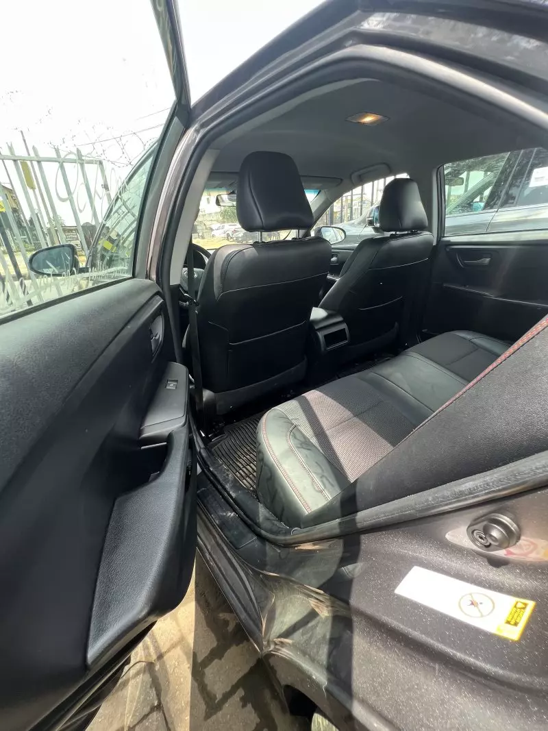 Toyota Camry   - 2017