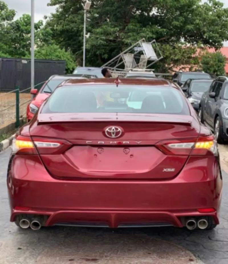 TOYOTA Camry   - 2018