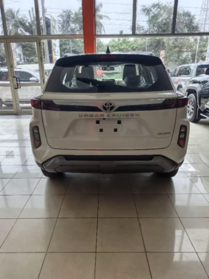 TOYOTA Urban Cruiser   - 2025