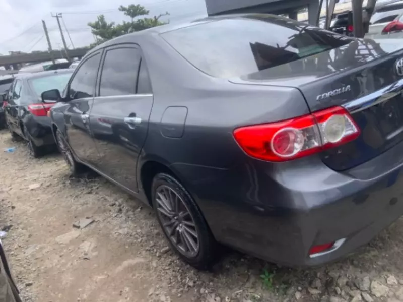 TOYOTA Corolla   - 2012