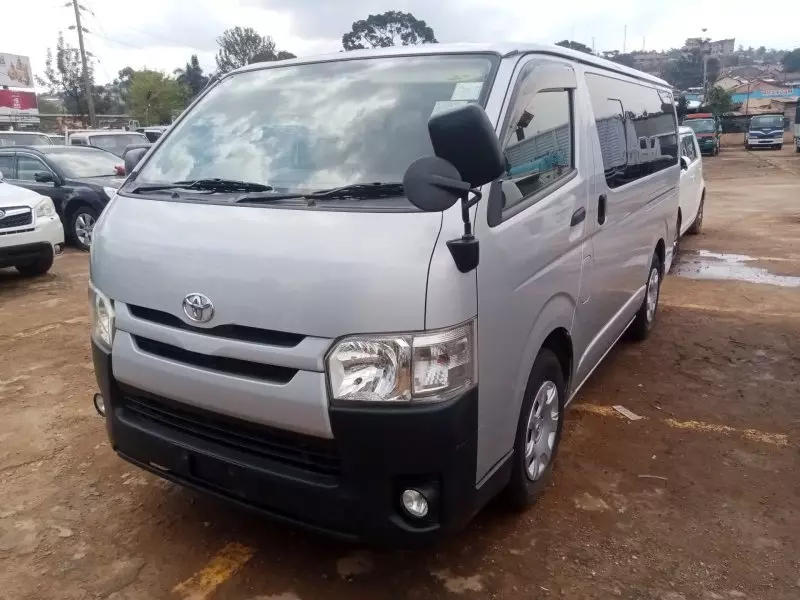 Toyota Hiace   - 2013