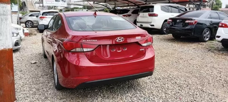 Hyundai Elantra   - 2015