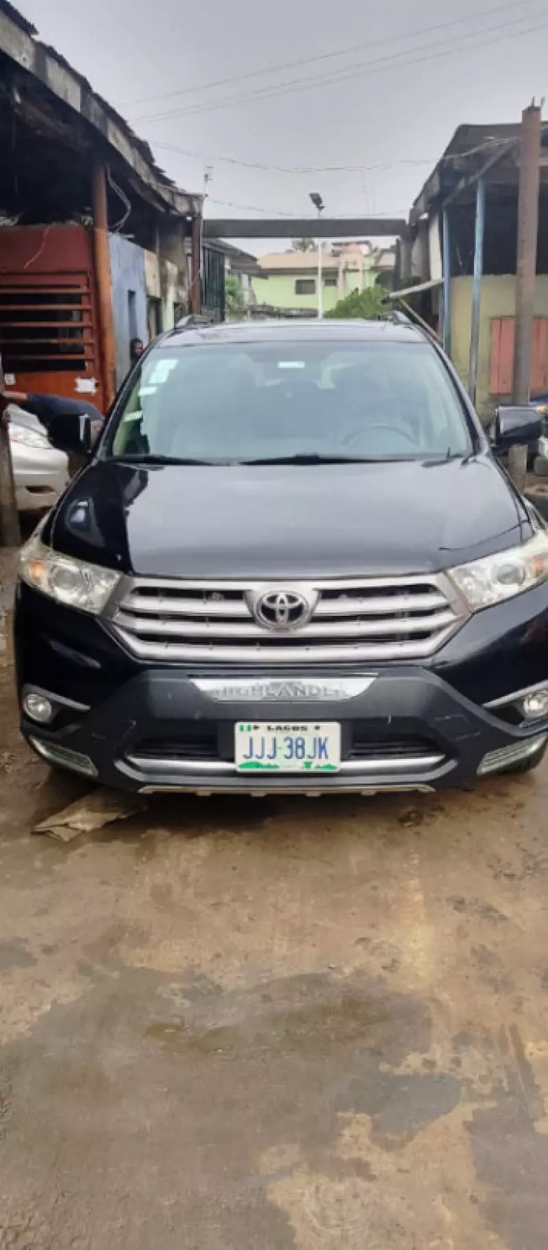 Toyota Highlander   - 2012
