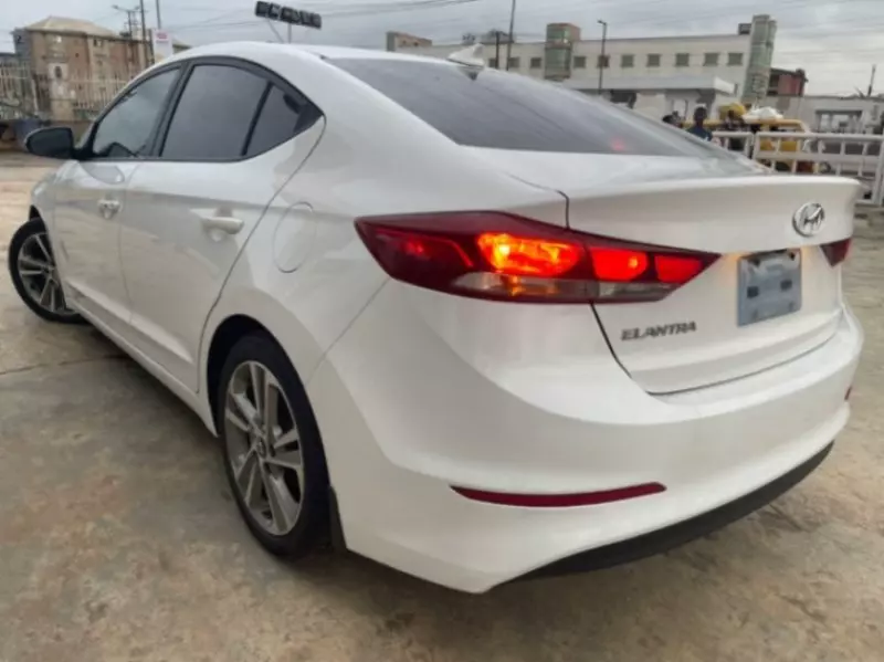 Hyundai Elantra   - 2017