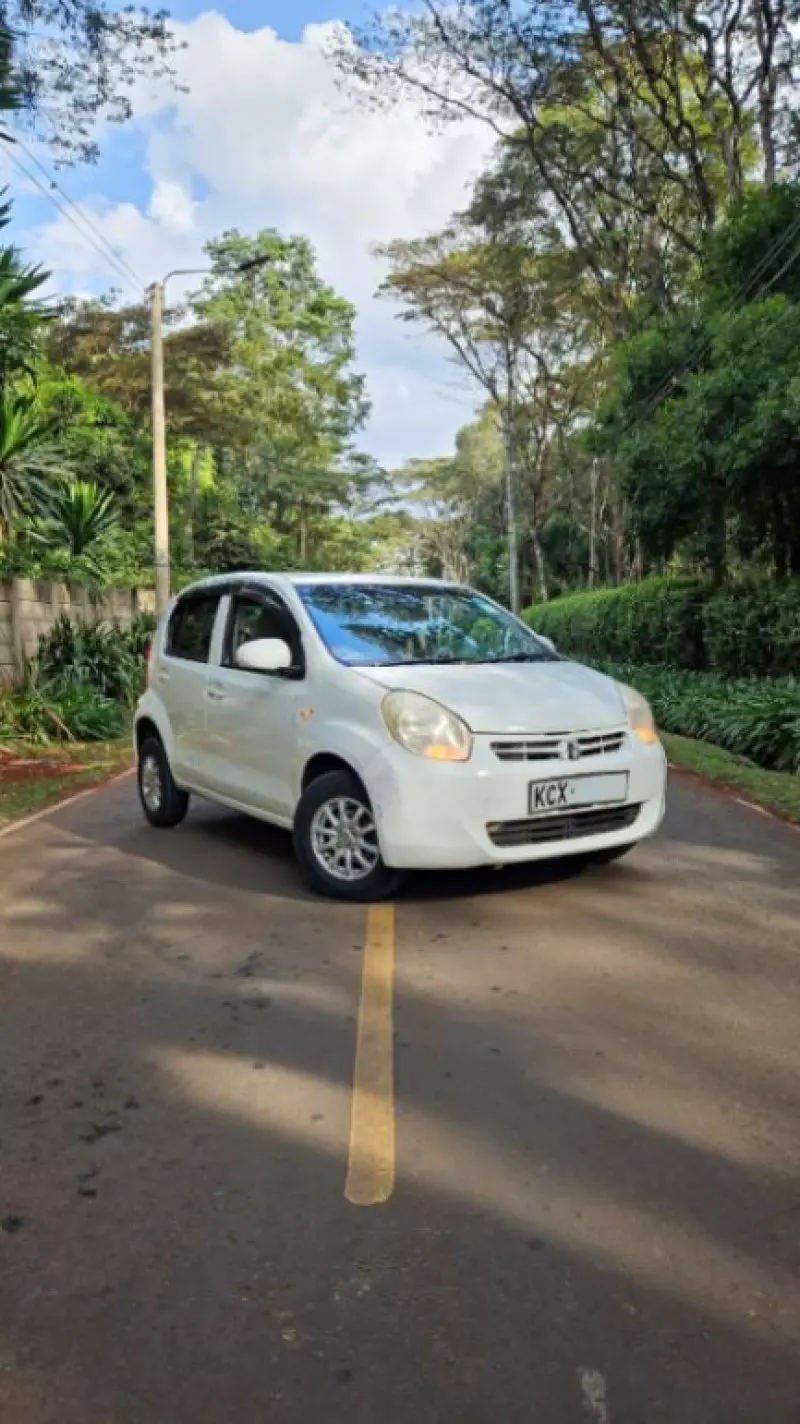 TOYOTA Passo   - 2012