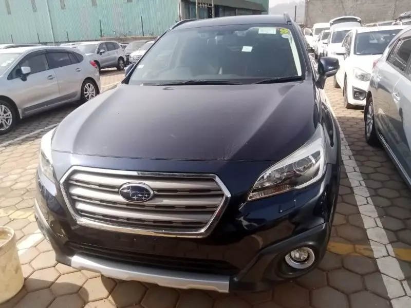 Subaru Outback   - 2017
