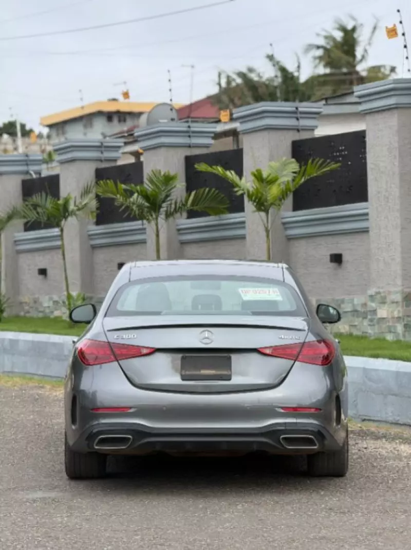 Mercedes-Benz C 300   - 2024