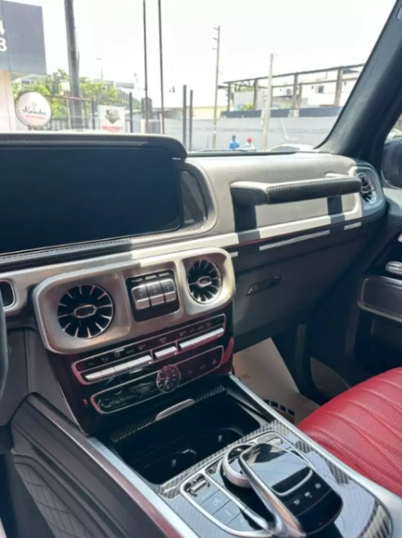 Mercedes-Benz G-Class - 2023