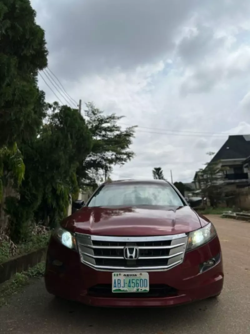 Honda Crosstour   - 2011