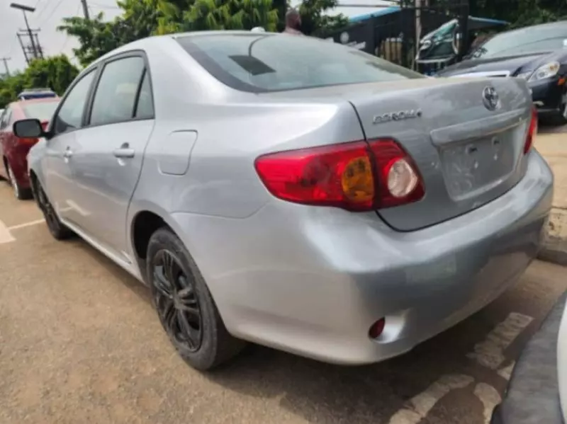 Toyota Corolla   - 2008