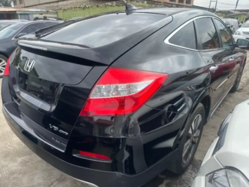 Honda Crosstour   - 2013