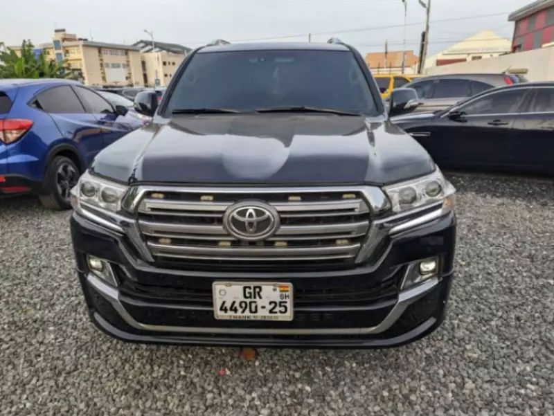 Toyota Land Cruiser   - 2013