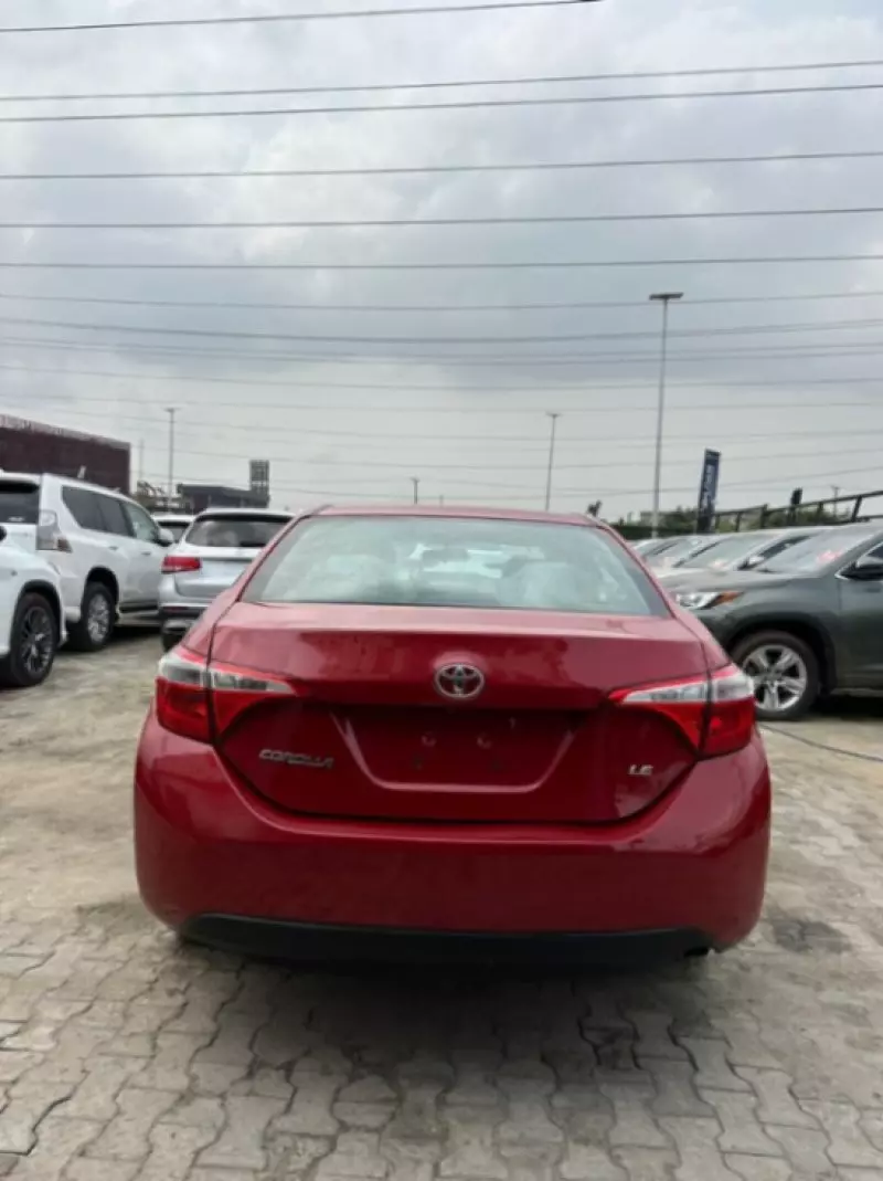 Toyota Camry   - 2015