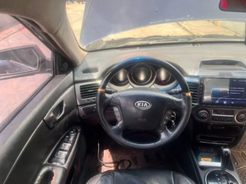KIA Optima   - 2010