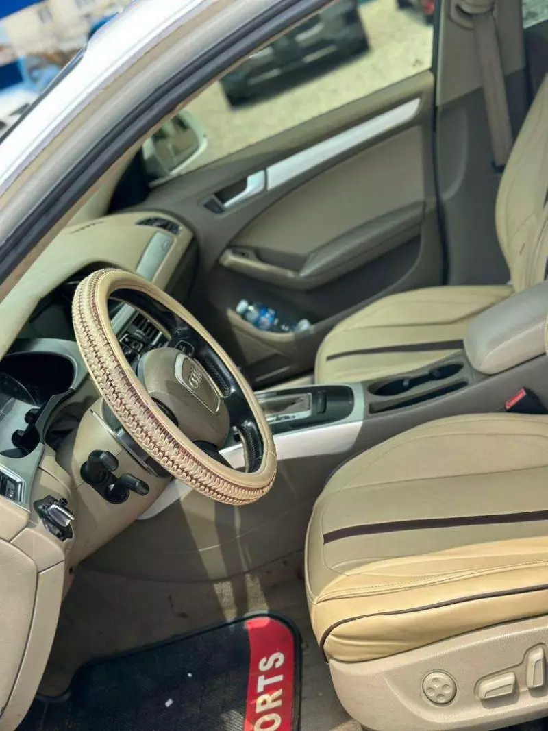 Audi A4   - 2009