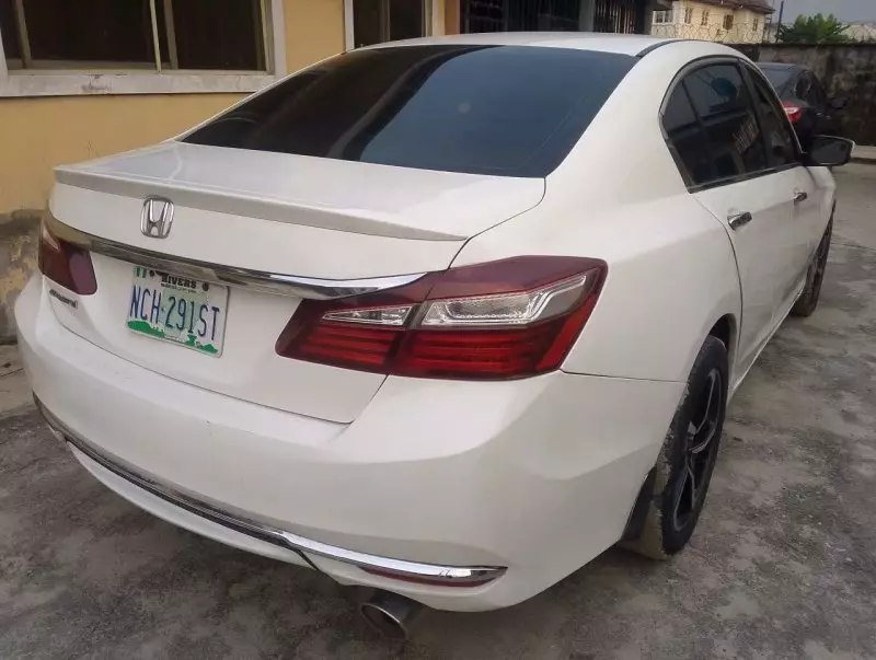 Honda Accord   - 2013