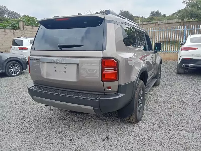 TOYOTA Landcruiser Prado - 2024