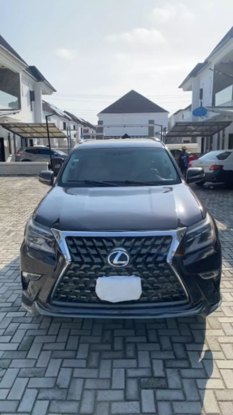 Lexus GX 460   - 2012