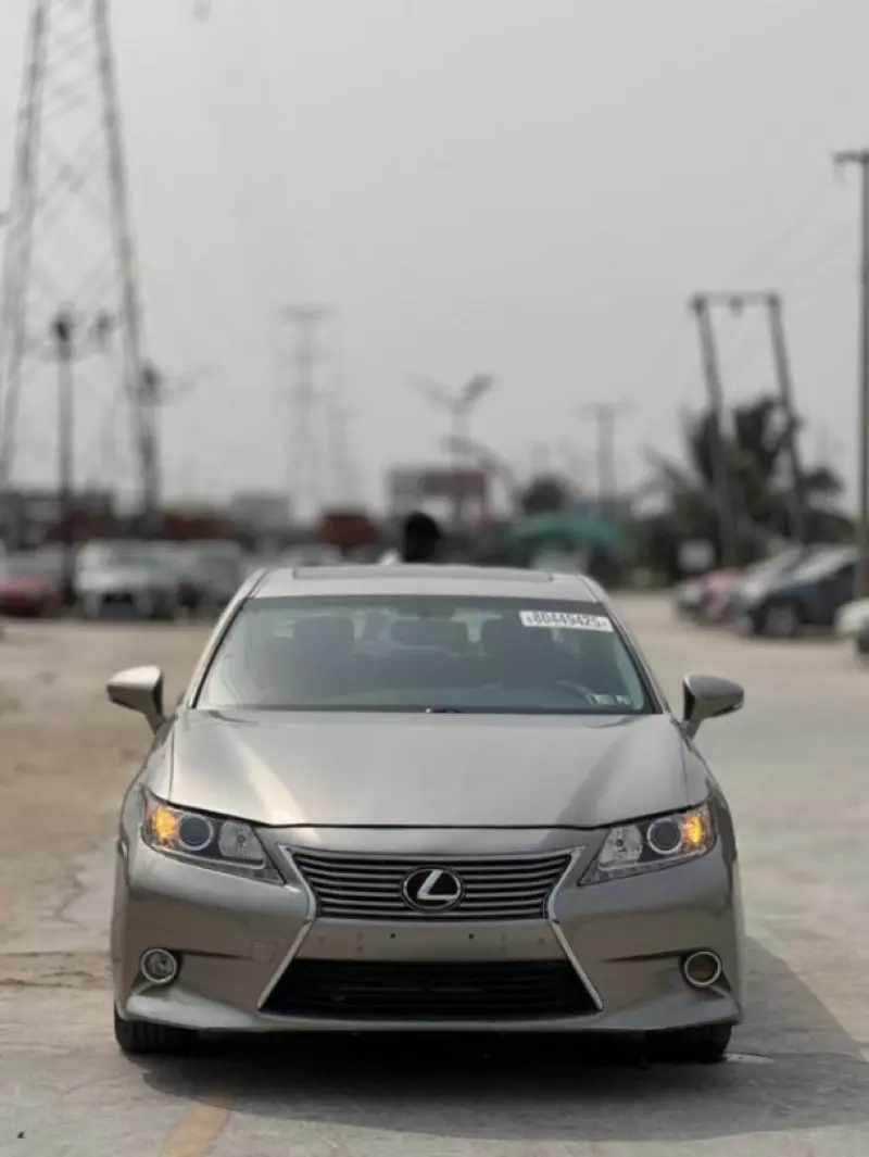 Lexus ES 350   - 2015