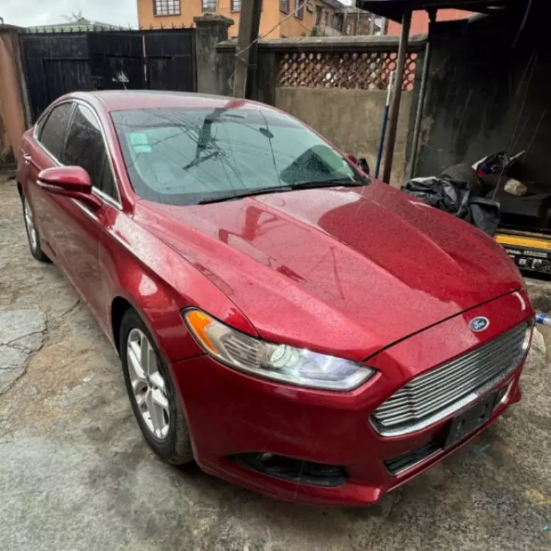 Ford Fusion   - 2014