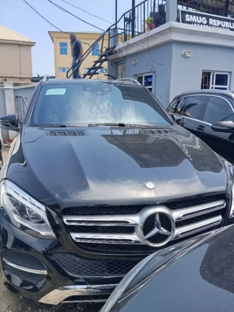 Mercedes-Benz GLE 350   - 2016