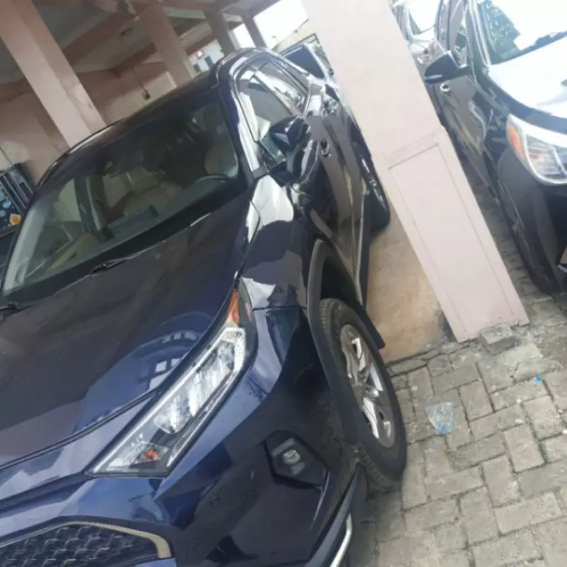 Toyota Highlander   - 2017