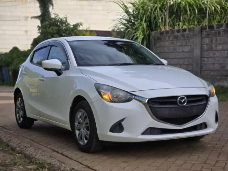Mazda Demio   - 2018