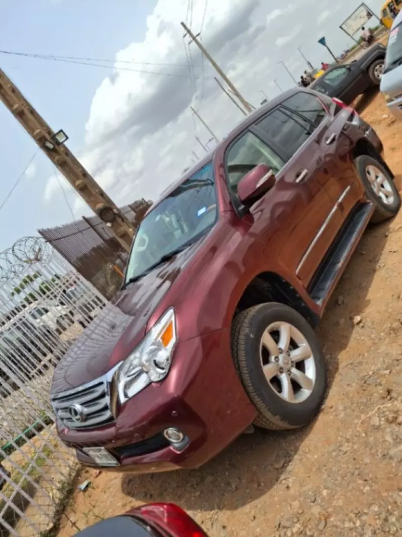 Lexus GX 460   - 2013