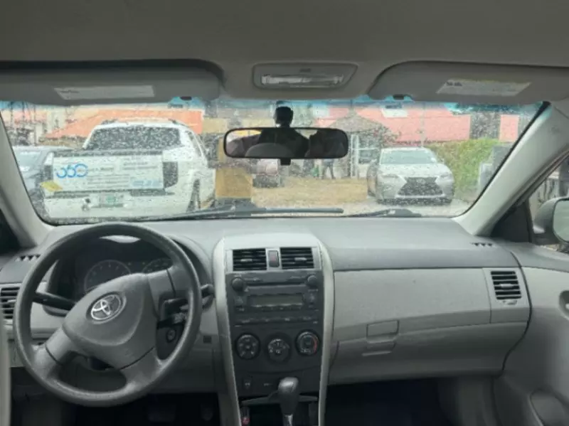 TOYOTA Corolla   - 2009
