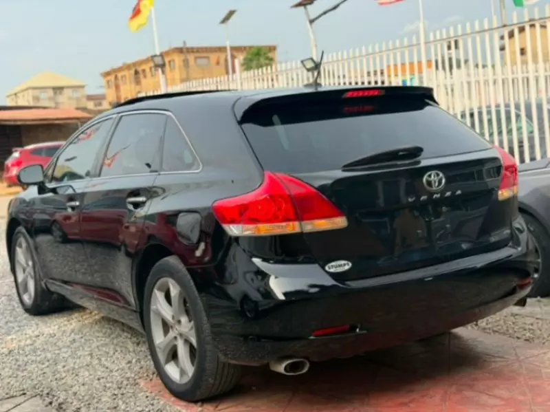 TOYOTA Venza   - 2012