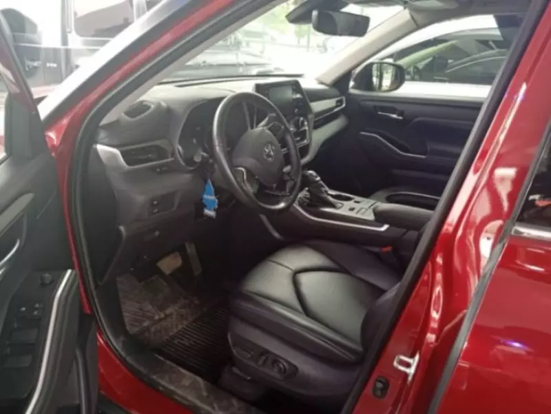 TOYOTA Highlander - 2021