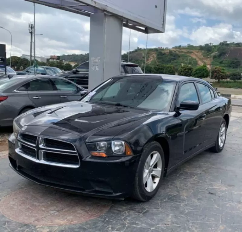 Dodge Charger   - 2017