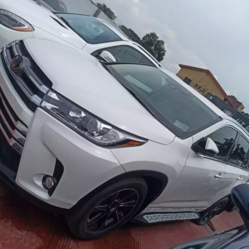 TOYOTA Highlander - 2018