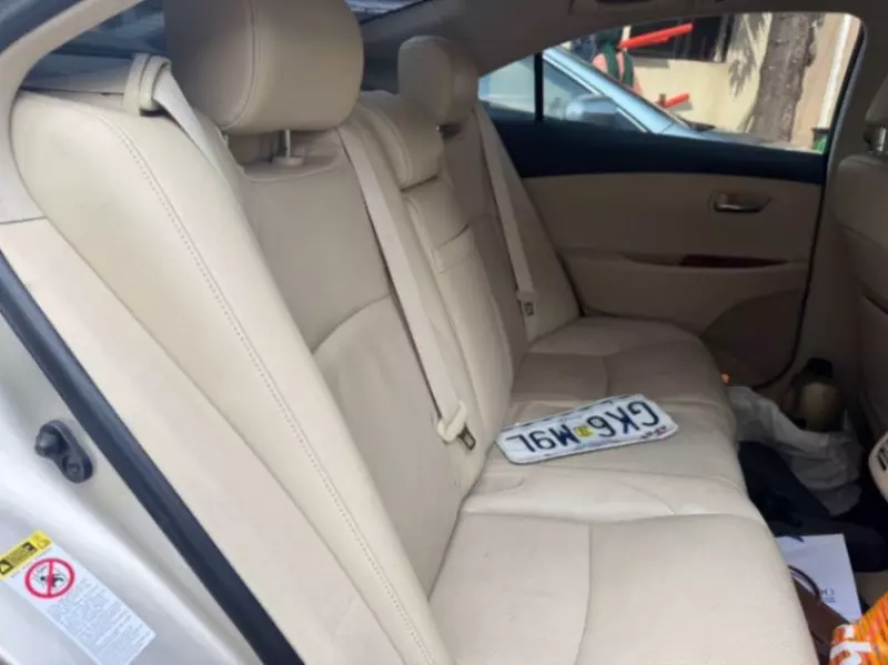 Lexus ES 350   - 2012