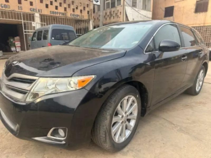 Toyota Venza   - 2013