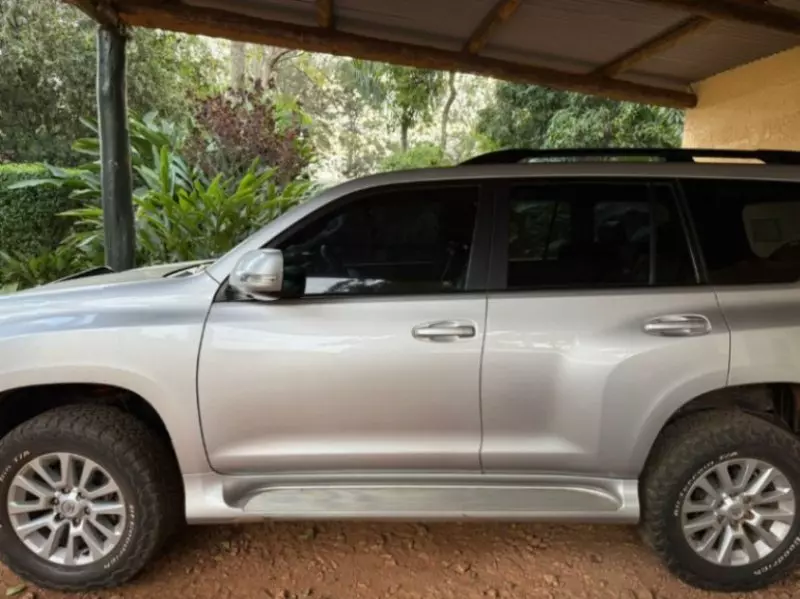 Toyota Landcruiser Prado   - 2015
