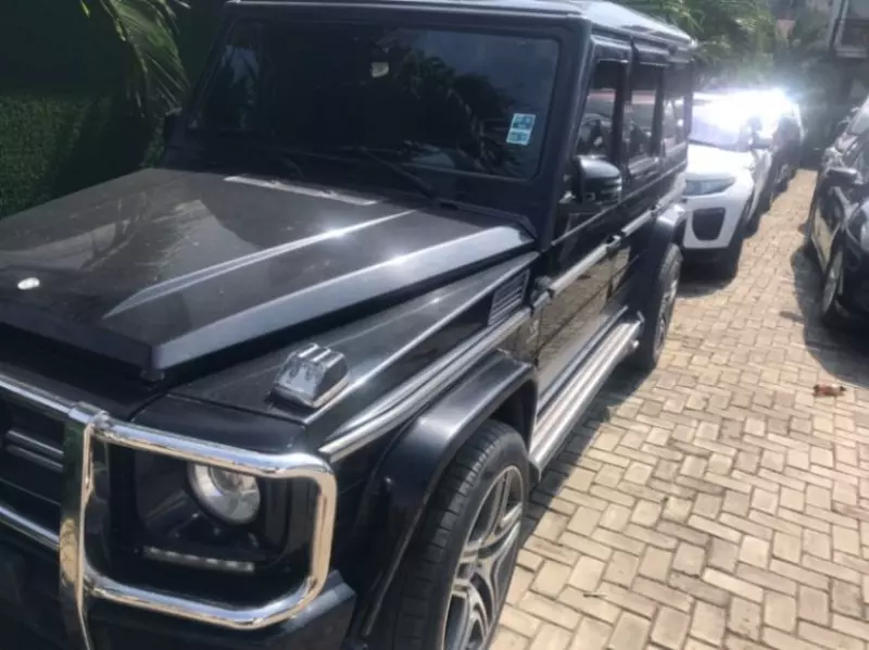 Mercedes-Benz G63 AMG   - 2000