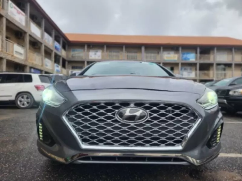 Hyundai Sonata   - 2019
