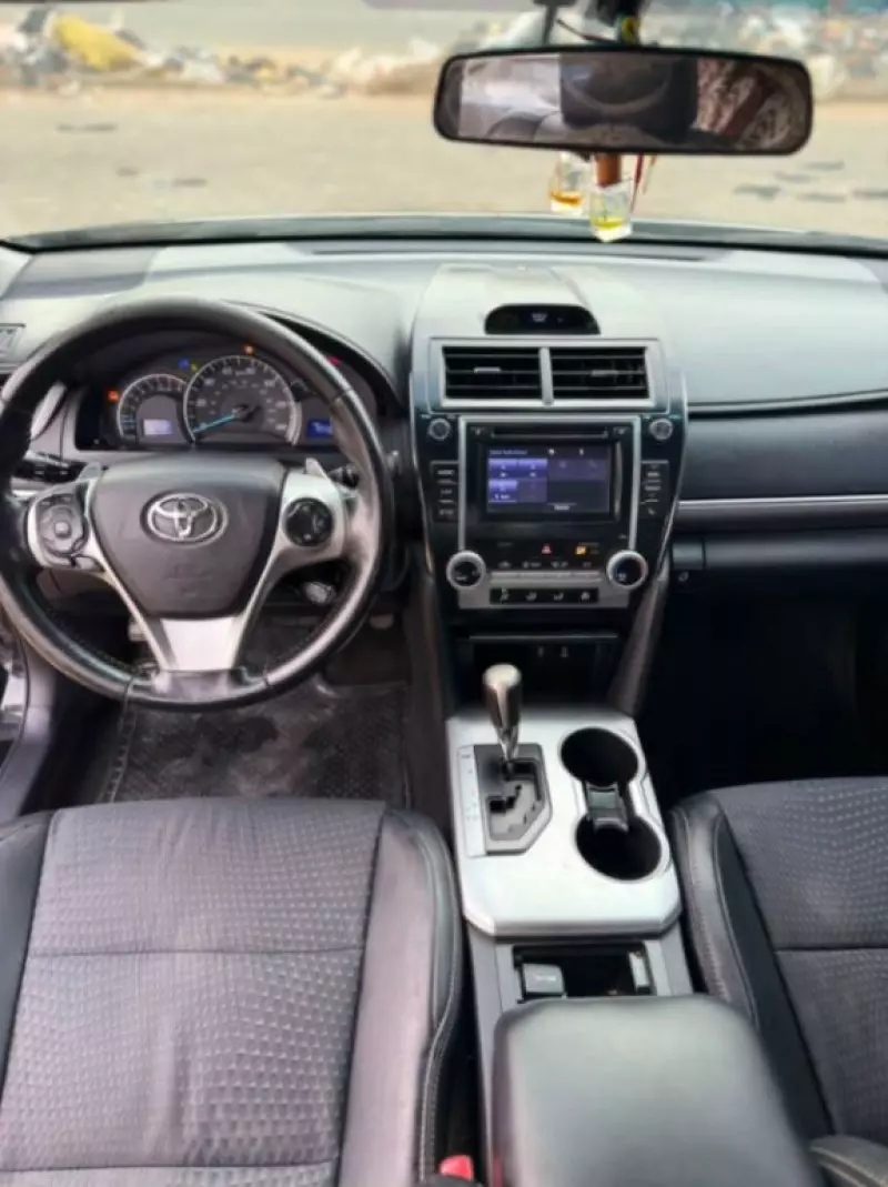 TOYOTA Camry   - 2014