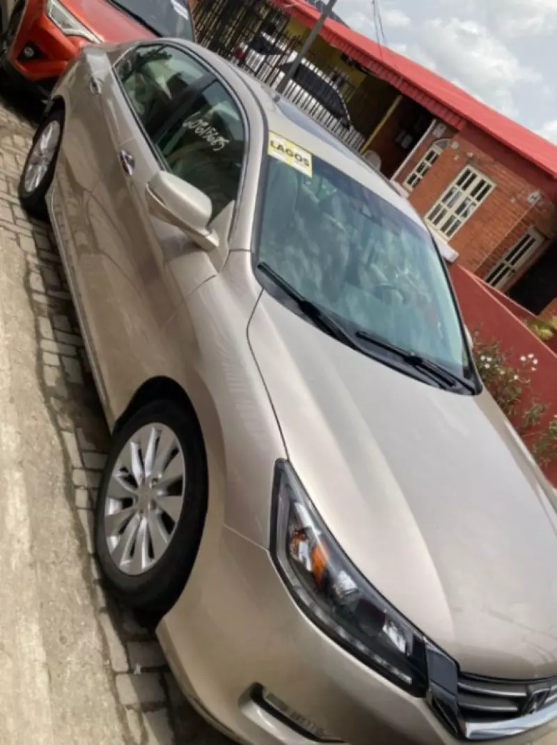 Honda Accord   - 2014